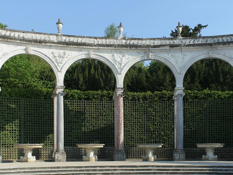 colonnade (49)