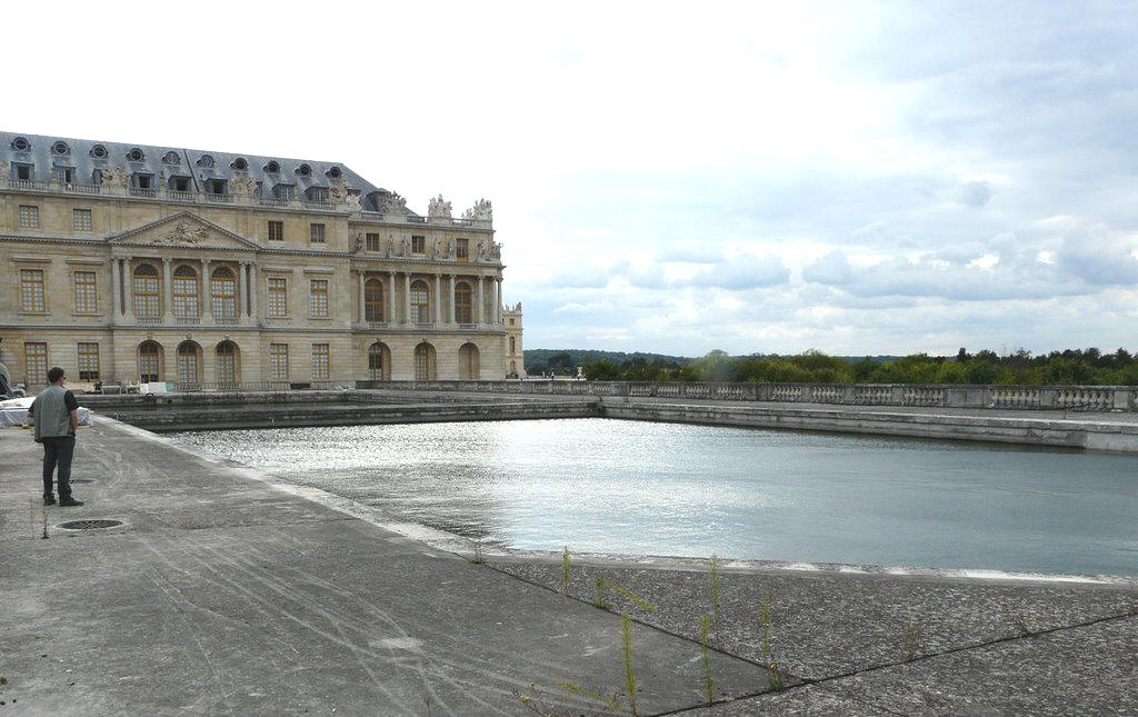Ala Nord di Versailles - Opera che si affaccia sui serbatoi per le fontane dei Giardini